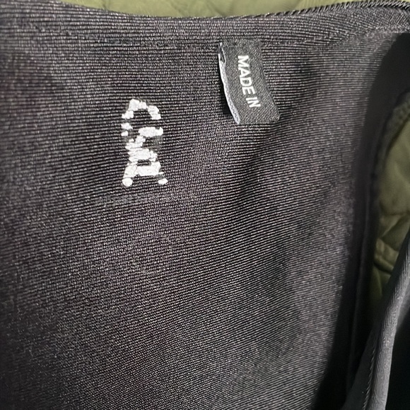 Good American Core Power Sports Bra - Picture 6 of 9